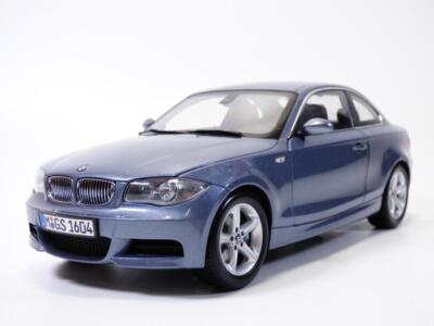 OCCASION sans boite BMW série 1 gris bleuté 1/18 120i 125i 118d 120d E82 E81