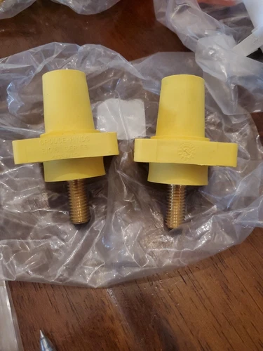 Eaton 1016'1632 Yellow 400 Amp 600 Volt Cam Lock