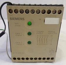 Siemens Safety Relay 3TK2806-0BB4, For Parts/ Repair