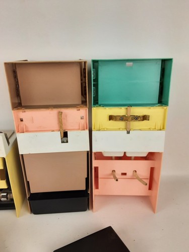 VTG 1960's Barbie Dream Kitchen Made by Deluxe Reading Corp MCM *READ* TLC - Picture 16 of 16