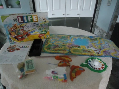 2007 MILTON BRADLEY THE GAME OF LIFE BOARD GAME 04000 ( complete) ^