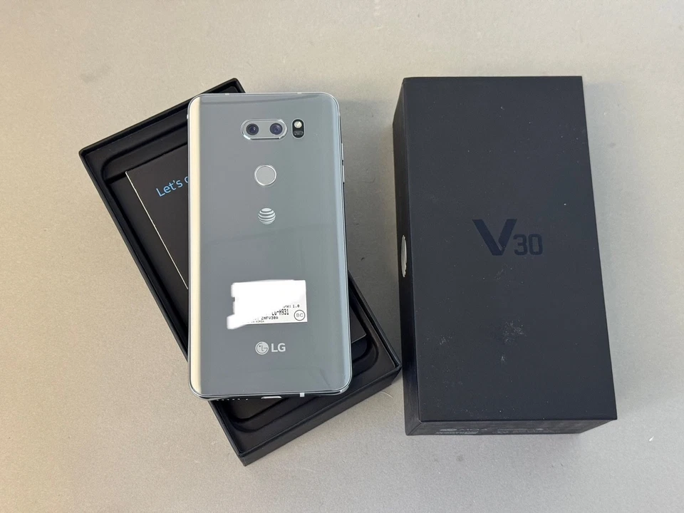 NEW AT&T Unlocked LG V30 H931 4G LTE 64GB Silver Android Smartphone in Box 🇺🇸 - Image 2 of 3