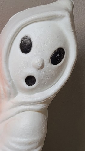 Vintage Halloween Blow Mold Ghost Holding a Pumpkin General Foam - No Light READ - Imagen 4 de 11