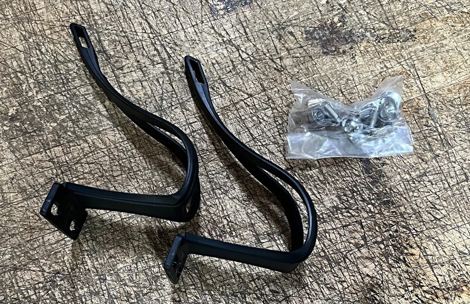 Clipes de dedo do pé olho de gato PRETO NOS vintage para pedais de bicicleta de estrada clipe TC-110M NOVO MÉDIO - Imagem 2 de 4