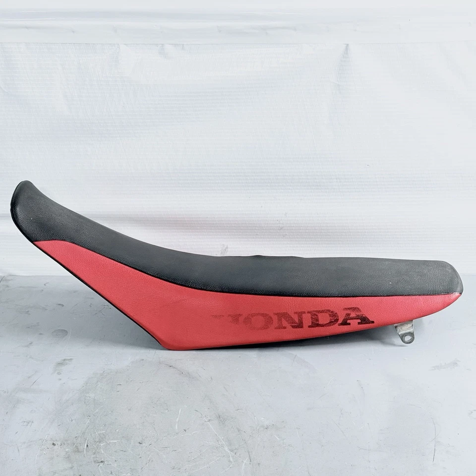 2002 Honda CRF 450R OEM Seat Assembly - Image 3 of 4