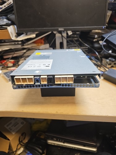 CONTRÔLEUR DE STOCKAGE DELL SC4020 10N16 10G-iSCSI-2 TYPE A E15M E15M001 0998162-21 - Photo 15/22