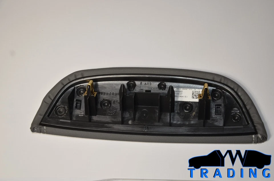 2014 - 2017 GM CHEVROLET IMPALA OEM CENTER COVER - 23147283 - Image 2 of 3