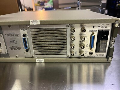 Hewlett Packard HP 8350B Sweep Oscillator w 83525A RF Plug-In 8.4