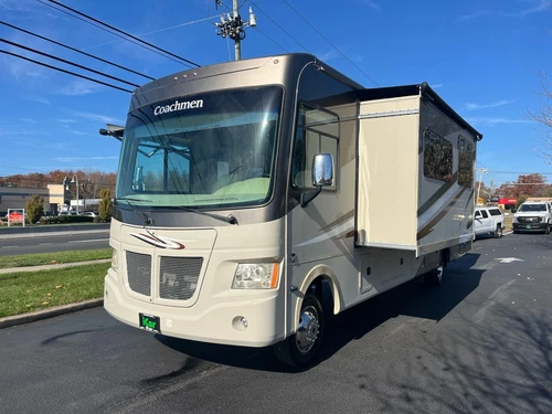 2014 FORD COACHMEN MIRADA  RV MOTORHOME V10  2 SLIDES BUNKBED 11,496 MILES!