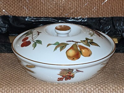 Royal Worcester Backofen zu Tischgeschirr. Eversham Gold runder Deckel Vorspeiseschale