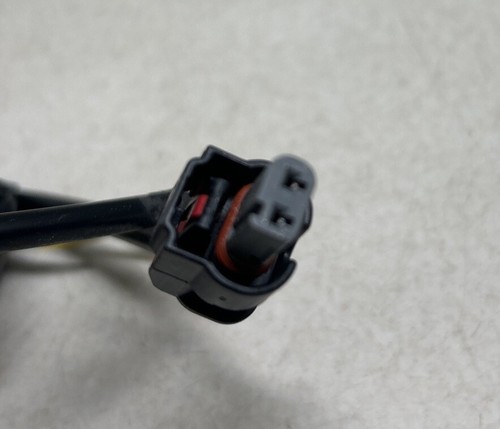 2019-2023 GM GMC 85626239 MultiPro Main Lower Tailgate Switch Pickup Truck - Picture 5 of 6