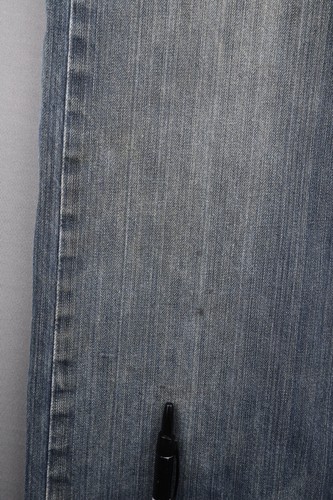 Pantalones de mezclilla para hombre Levi's 505 2014 rectos lavado medio desgastados talla 36x34 (Sr 36x32) - Imagen 6 de 10