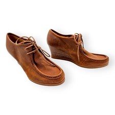 LAUREN RALPH LAUREN - DENVER Vintage Wedge Pumps, Tan Waxy Pull Up Leather - 6