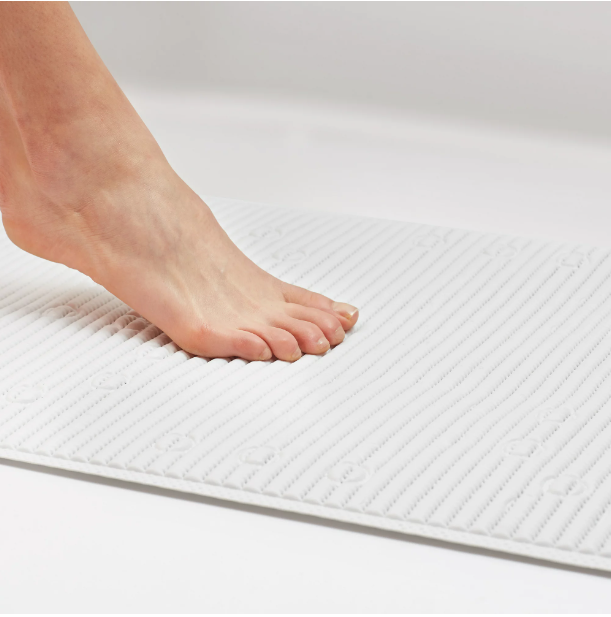 Clorox White AntiMicrobial Cushioned Foam Bathtub Mat, 17 in. x 36 in