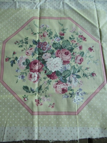 CRANSTON PRINT WORKS REMNANT- CABBAGE ROSES IN OCTAGON-70" x 45"