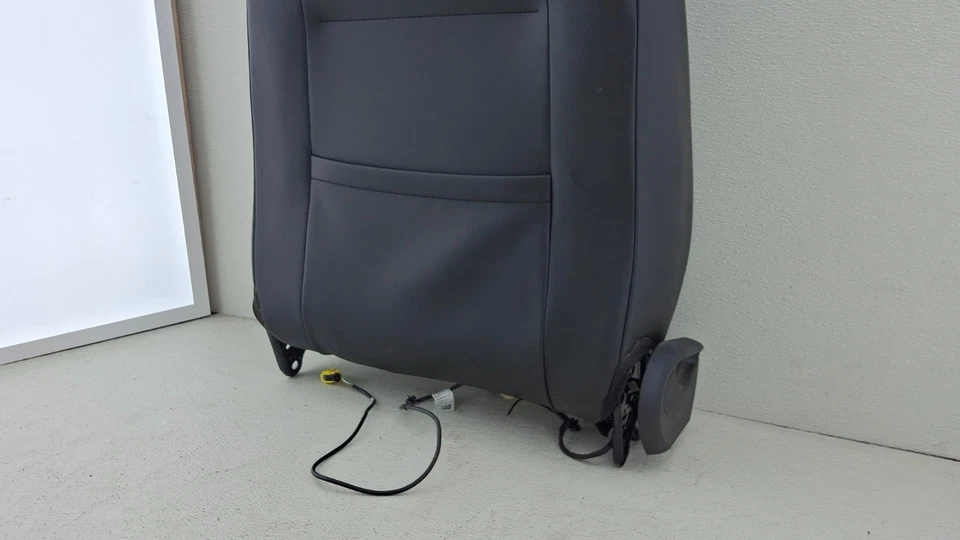 2019-2023 Volkswagen Jetta OEM Front RIGHT Leather Heated Upper Seat Cushion - Image 2 of 4