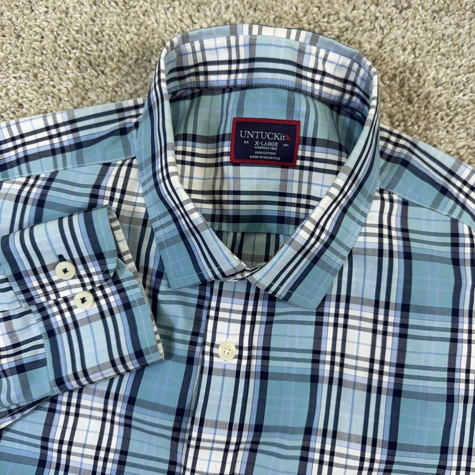 UNTUCKit Stolac WF Button Down Shirt Mens XL Blue Plaid Wrinkle Free 40529
Opens in a new window or