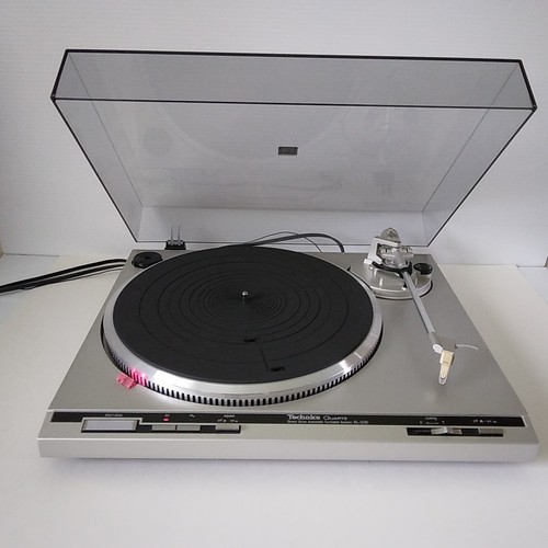 Technics SL-Q30 Plattenspieler - Made In Japan 1982 - mit Deckel - getestet funktioniert