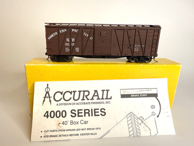 Boxed Vintage Accurail HO Scale Northern Pacific 4000 Series 40  Box Car Wagon