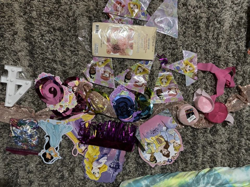 Disney Princess Party Decor - Image 4 of 4