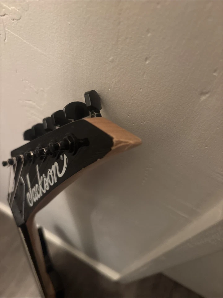 Jackson JS Series Dinky 6-String Solid Electric Guitar Gloss Black - Image 4 of 4