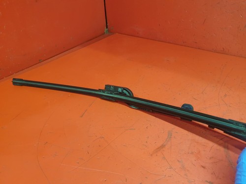 LANDROVER DEFENDER RIGHT FRONT WIPER ARM 2022 VAN - Picture 8 of 16