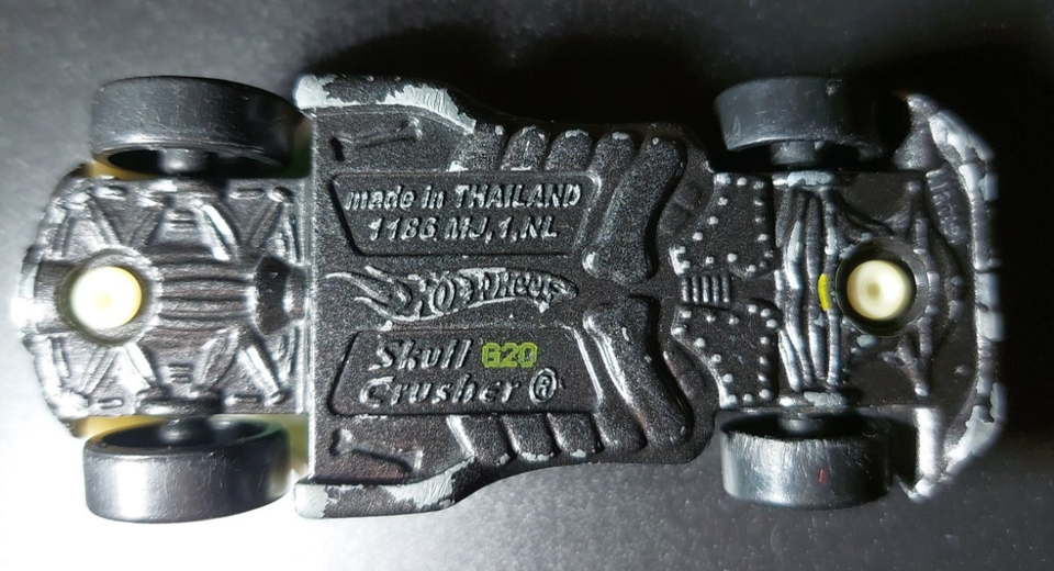 2009 Hot Wheels Skull Crusher Car White w/ Green Rims Mattel Thailand ...
