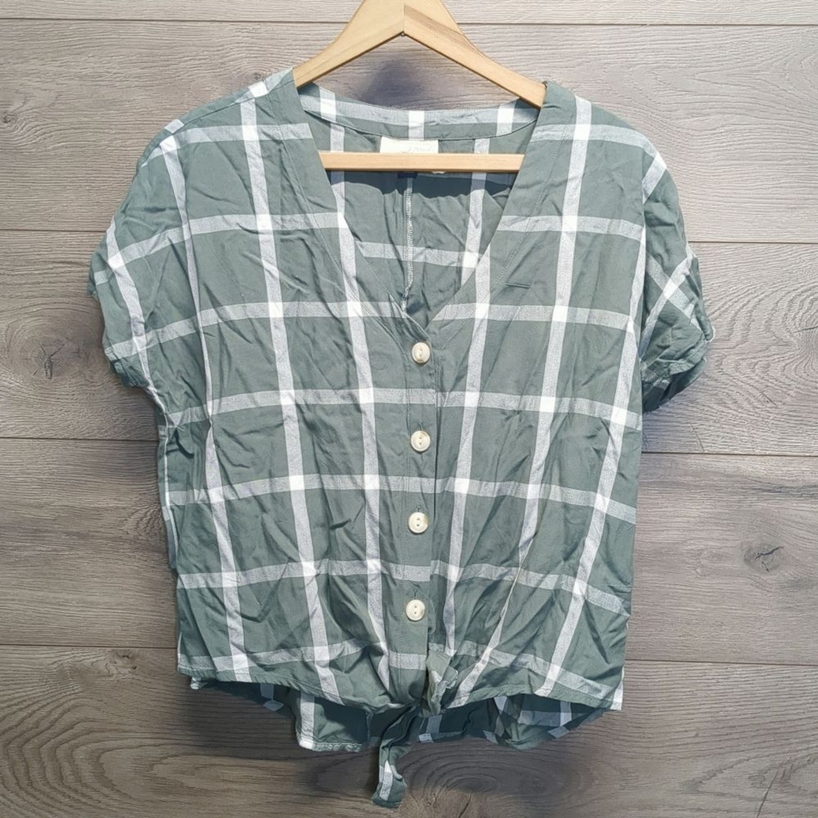 Universal Thread Olive Plaid Button-Down Shirt Wo… - image 1