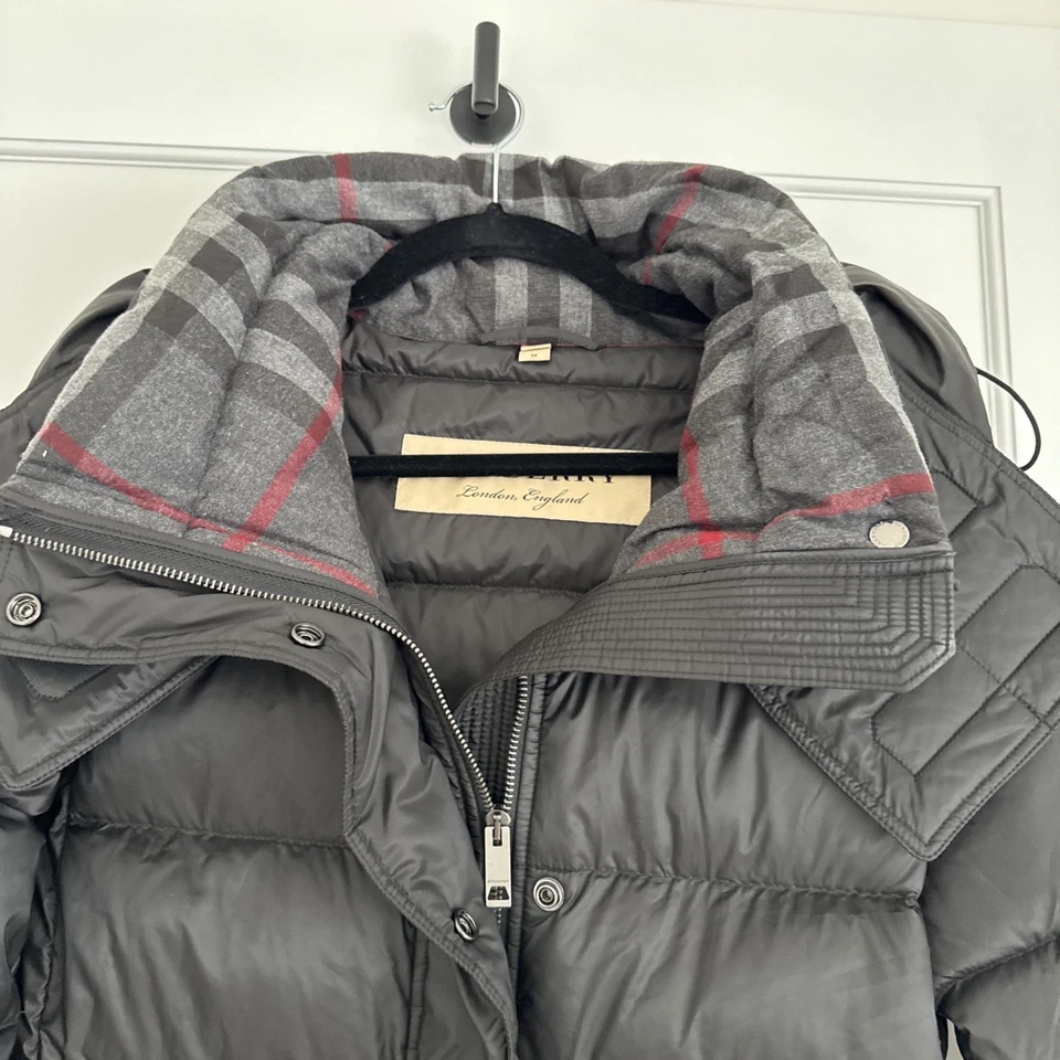 Abrigo chaqueta parka negra para mujer Burberry talla M nuevo sin etiqueta Foto 3 de 4