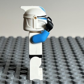 LEGO Star Wars CLONE TROOPER LIEUTENANT (SW0629) Set 75085 - 2P