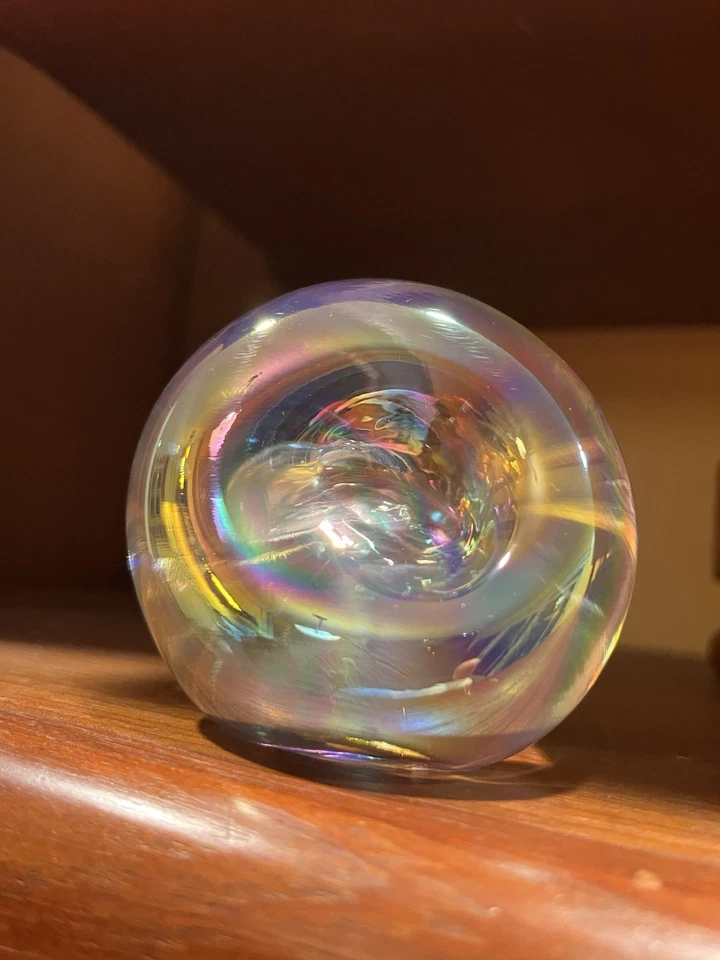 "Pisapapeles Robert Eickholt iridiscente pellizcado firmado 3"" 1992 cristal arco iris" Foto 2 de 4