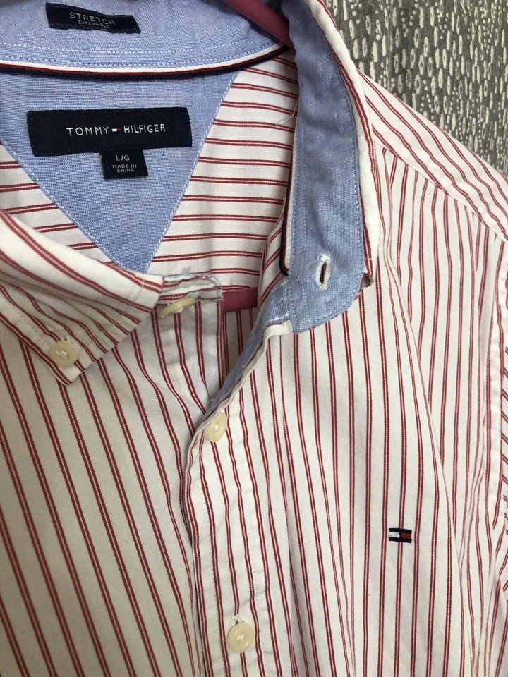 Camisa de vestir Tommy Hilfiger Oxford grande roja y blanca con botones para hombre Foto 4 de 4