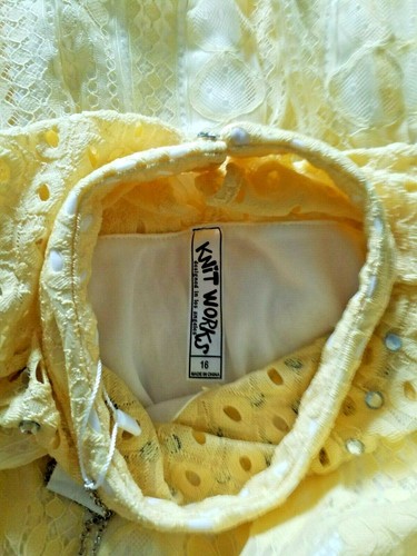 KNIT WORKS Yellow Floral Overlay Belted Party Dress & necklace Girl Size 16 - Picture 4 of 4