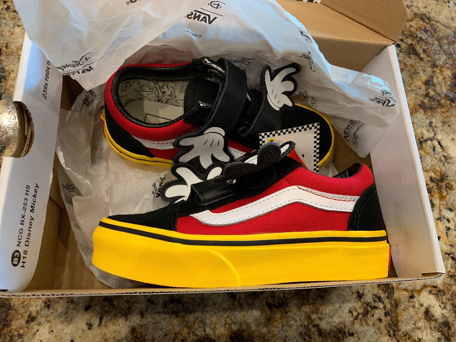 mickey mouse hug vans