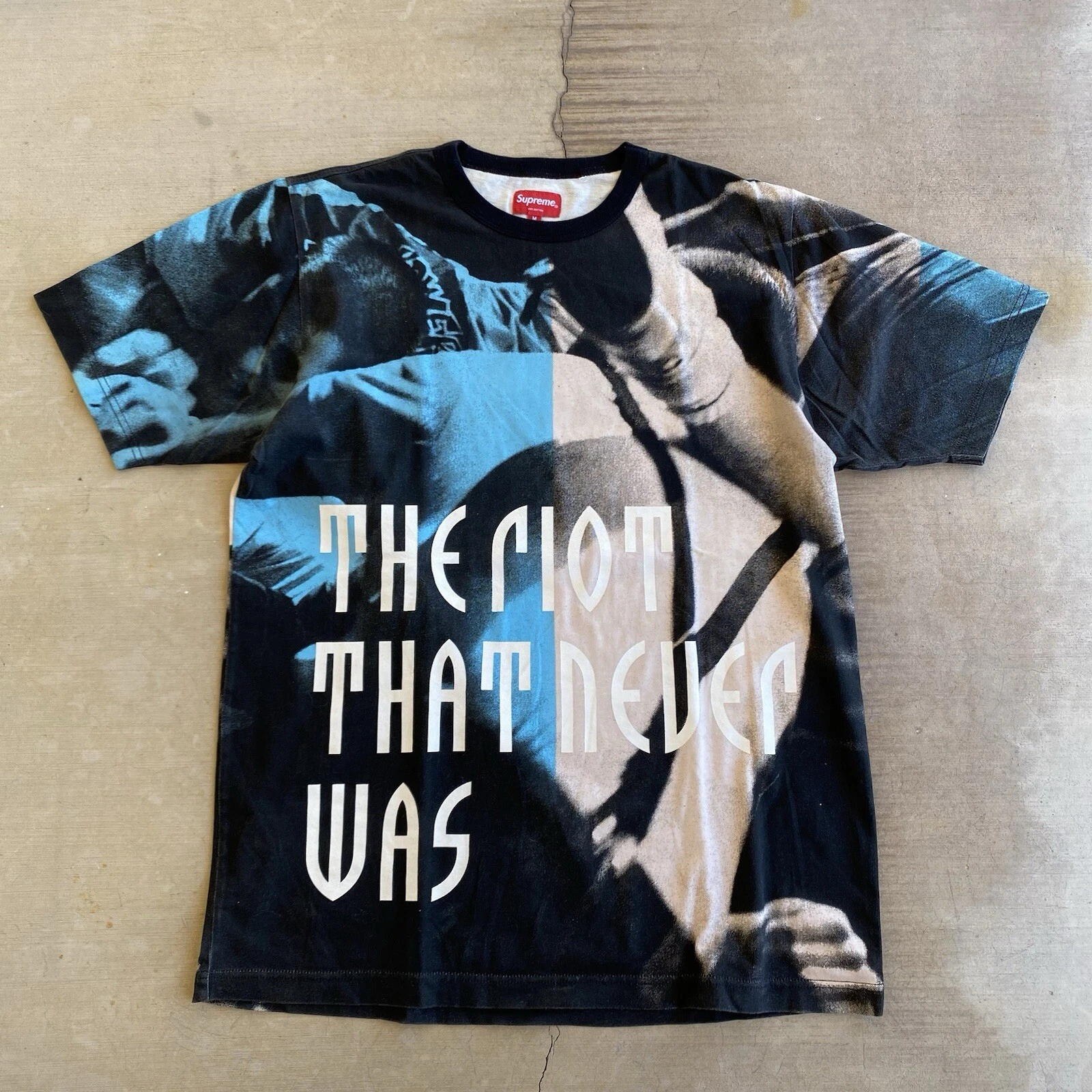 T shirt Supreme The Riot That Never Was Noir 2014