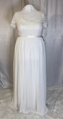 Dress Wedding Special Occasion Formal Sequin Gown White Ivory TORRID 1X 16W Dress Wedding Special Occasion Formal Sequin Gown White Ivory TORRID 1X 16W