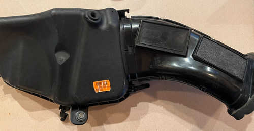 Chevy SS /Holden Commodore VE Airbox Intake OEM 92066872 92066869 920663876 READ - Picture 3 of 9