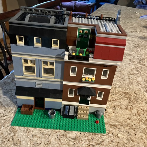 LEGO CREATOR EXPORT #10218 "PET SHOP" COMPLETE with BOX/MANUAL - 第 8/9 張圖片