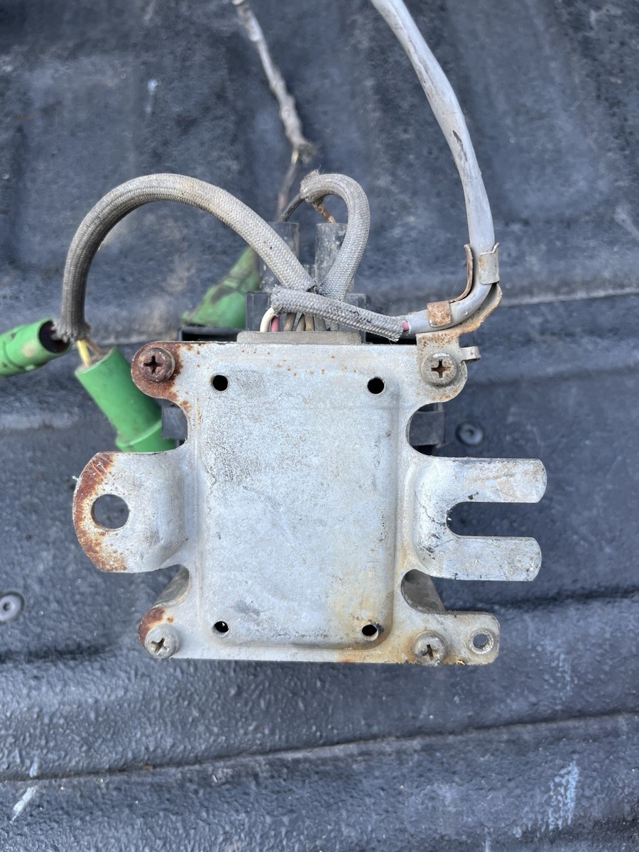 84-88 Toyota 22R Truck Pickup Ignition Coil Igniter 89620-35140