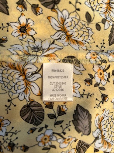 MAX STUDIO Women's L Yellow Floral V Neck 3/4 Sleeve Blouse Ruch Waist Tie - Picture 6 of 8