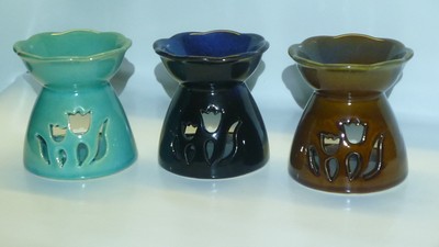 12cm oil burner ceramic blue or pink FREE OIL AND TEALIGHT