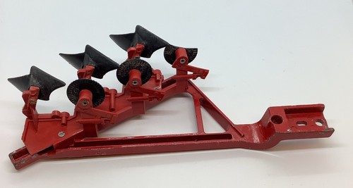 Vintage 70s ERTL Blade Come Along Plow For Truck Red Diecast 1/16 Scale USA - Picture 2 of 5