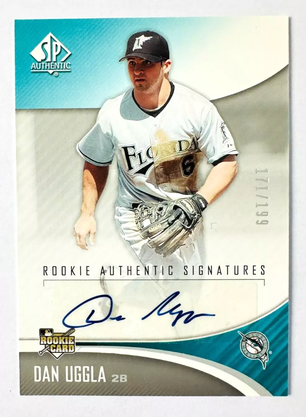Dan Uggla trading card