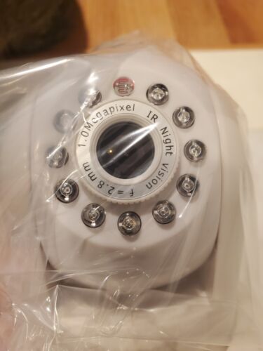 Foscam FI9821W V2 Megapixel HD 1280 x 720p H.264 Wireless/Wired Pan/Tilt IP - Picture 3 of 8
