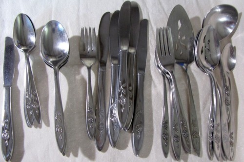 35 pcs Oneida Community MY ROSE Stainless Steel Flatware - Picture 4 of 6