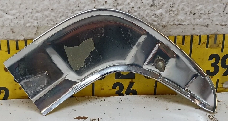 Nuevo moldura de relleno de parachoques delantero izquierdo GM 346579 1976-78 Buick Skylark (908) OEM Foto 4 de 4