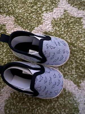 FRESH STEP 6-9 MONTH SHARK BOOTIE SHOE SNEAKER NEW BLUE