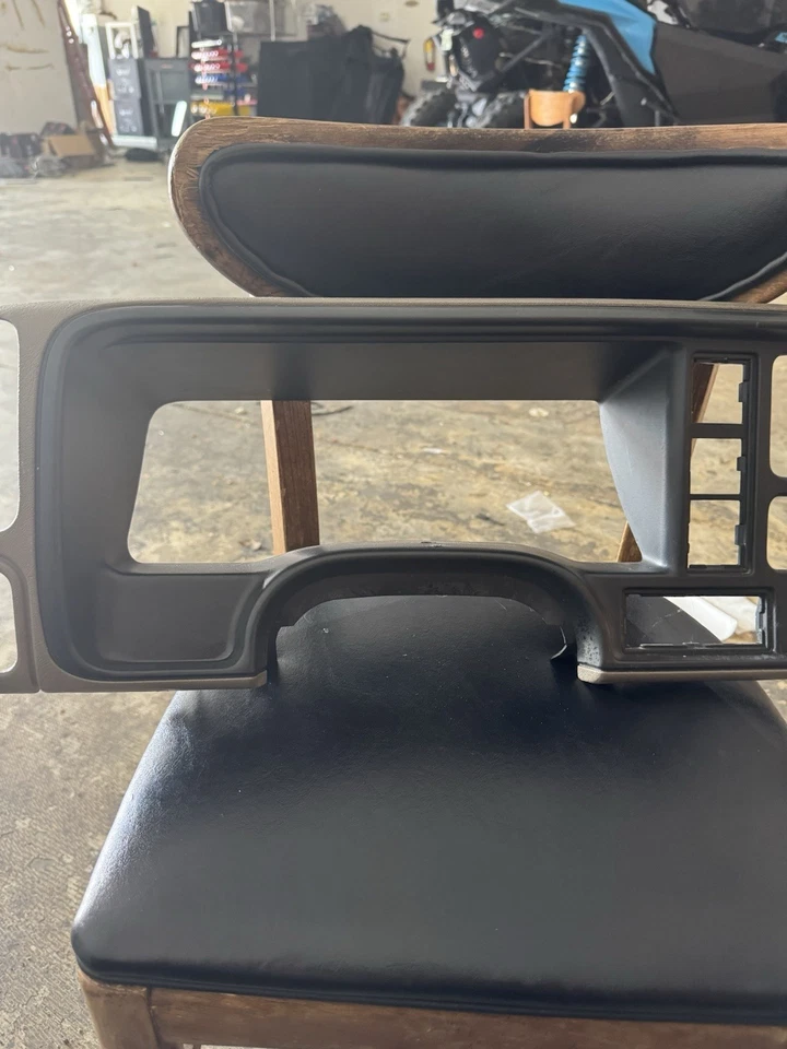 95-99 CHEVY Silverado SuburbanYukon Sierra tablero bisel embellecedor 15748650 OEM Foto 4 de 4