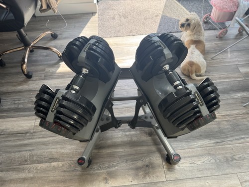 Bowflex Adjustable Dumbbells 2-21kg With Stand