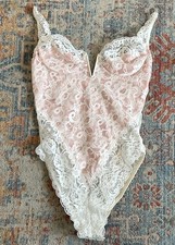 Victoria s Secret Small vintage Pink White Lace Wire Snap Bodysuit lingerie-A5